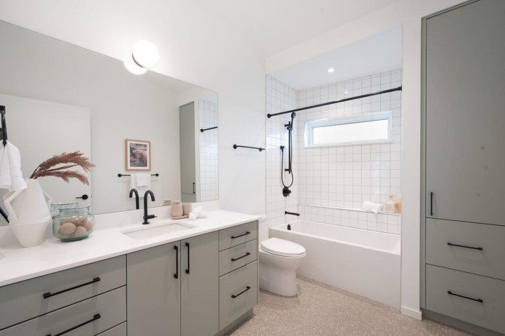 Photo 30 at 122 E 17th Avenue, Main, Vancouver East