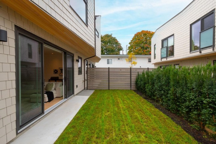 Photo 33 at 122 E 17th Avenue, Main, Vancouver East