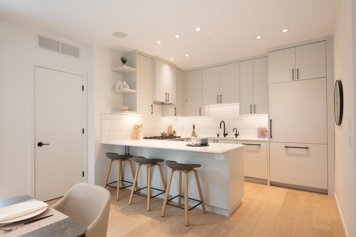 Photo 15 at 122 E 17th Avenue, Main, Vancouver East