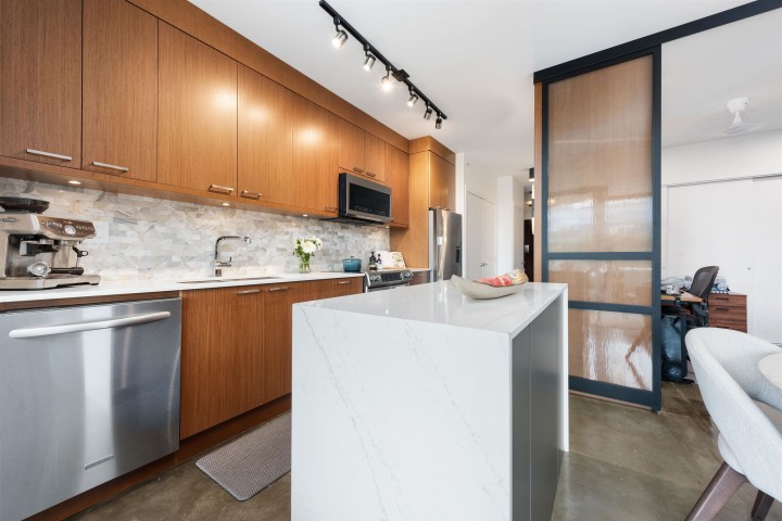 Photo 5 at 415 - 221 Union Street, Strathcona, Vancouver East