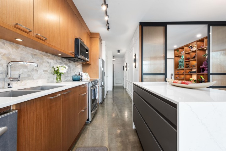 Photo 4 at 415 - 221 Union Street, Strathcona, Vancouver East