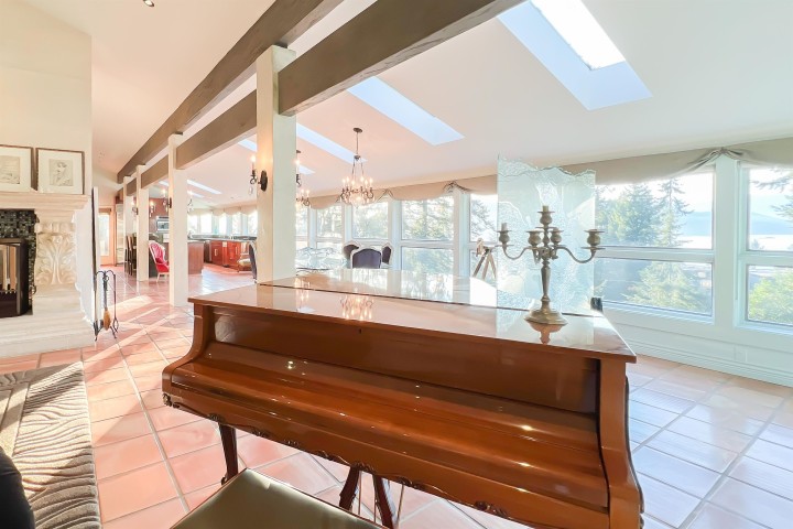 Photo 16 at 15 Oceanview Road, Lions Bay, West Vancouver