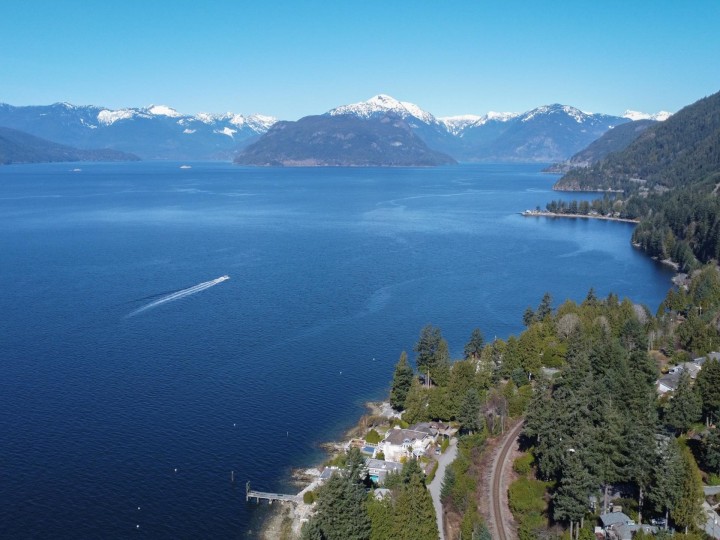 Photo 36 at 15 Oceanview Road, Lions Bay, West Vancouver