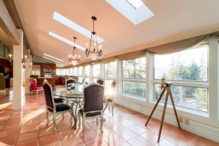 Photo 11 at 15 Oceanview Road, Lions Bay, West Vancouver