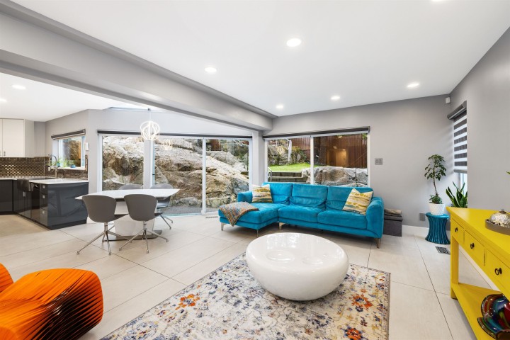 Photo 15 at 3722 Southridge Place, Westmount WV, West Vancouver