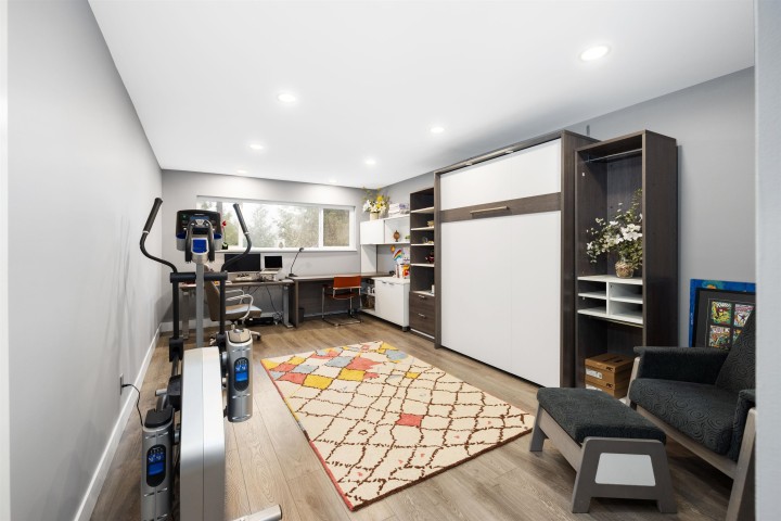 Photo 25 at 3722 Southridge Place, Westmount WV, West Vancouver