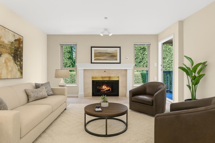 Photo 2 at 205 - 843 22nd Street, Dundarave, West Vancouver