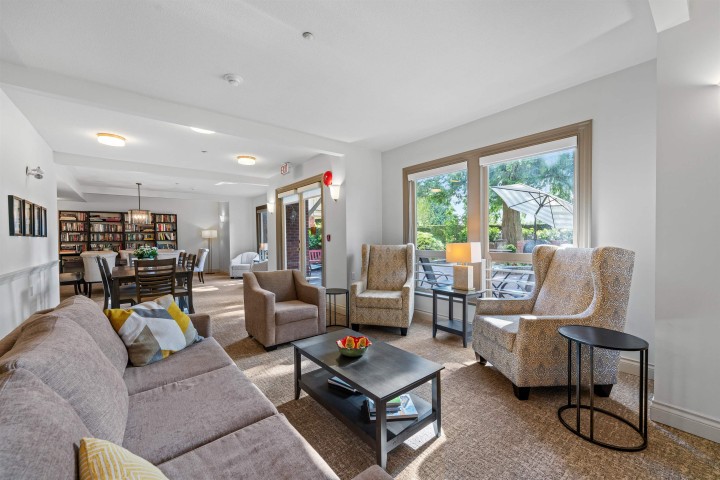 Photo 16 at 205 - 843 22nd Street, Dundarave, West Vancouver