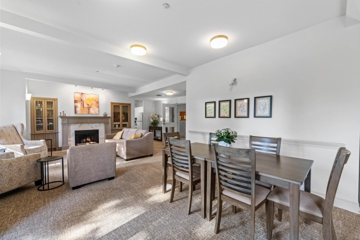 Photo 14 at 205 - 843 22nd Street, Dundarave, West Vancouver