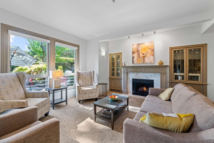 Photo 15 at 205 - 843 22nd Street, Dundarave, West Vancouver