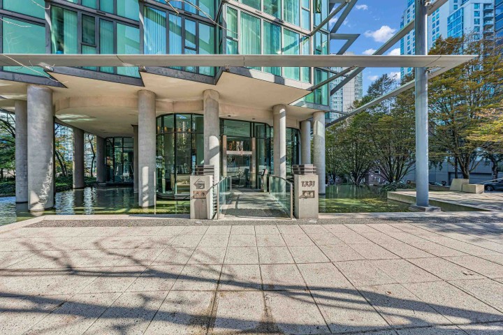 Photo 17 at 2106 - 1331 W Georgia Street, Coal Harbour, Vancouver West