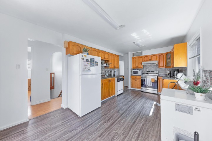 Photo 9 at 6777 Kerr Street, Killarney VE, Vancouver East