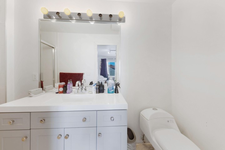 Photo 11 at 6777 Kerr Street, Killarney VE, Vancouver East