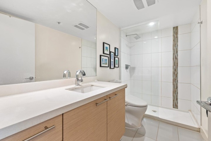 Photo 11 at 3197 St. George Street, Mount Pleasant VE, Vancouver East