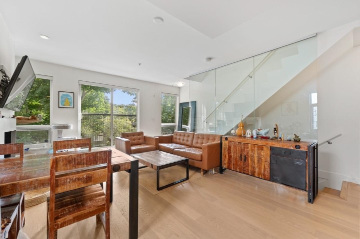 Photo 8 at 3197 St. George Street, Mount Pleasant VE, Vancouver East