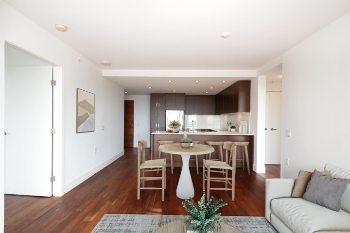 Photo 16 at 703 - 111 E 13th Street, Central Lonsdale, North Vancouver