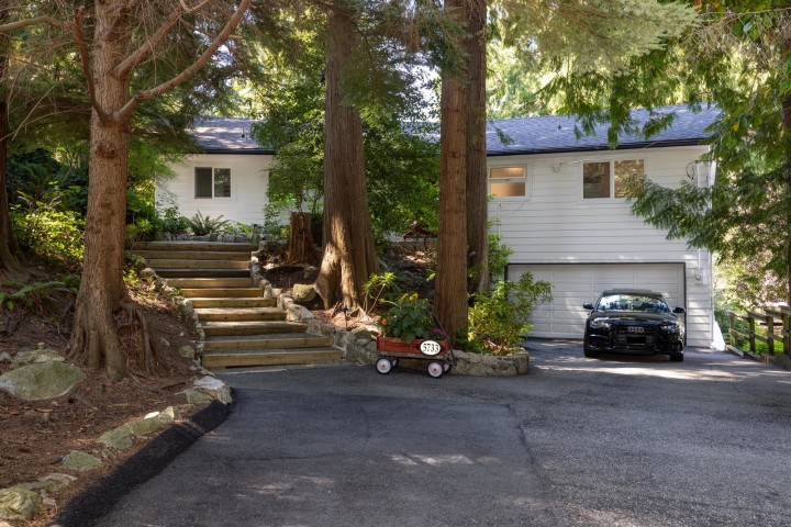 Photo 2 at 5733 Bluebell Drive, Eagle Harbour, West Vancouver