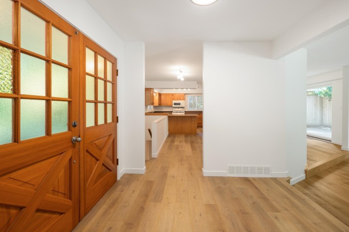 Photo 14 at 5733 Bluebell Drive, Eagle Harbour, West Vancouver