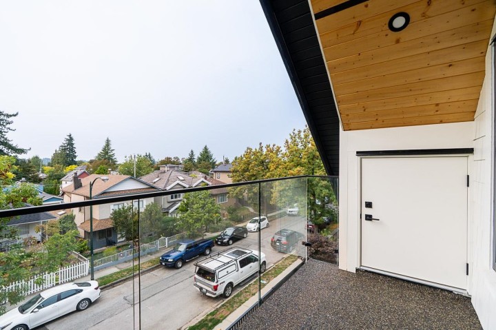 Photo 26 at 1 - 5304 Elgin Street, Knight, Vancouver East