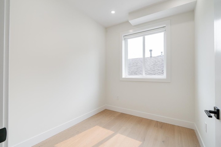 Photo 19 at 1 - 5304 Elgin Street, Knight, Vancouver East