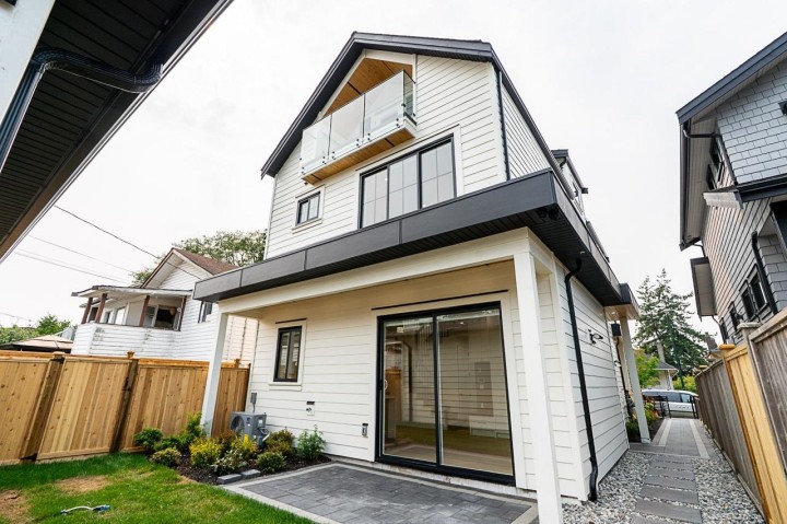 Photo 29 at 2 - 5304 Elgin Street, Knight, Vancouver East