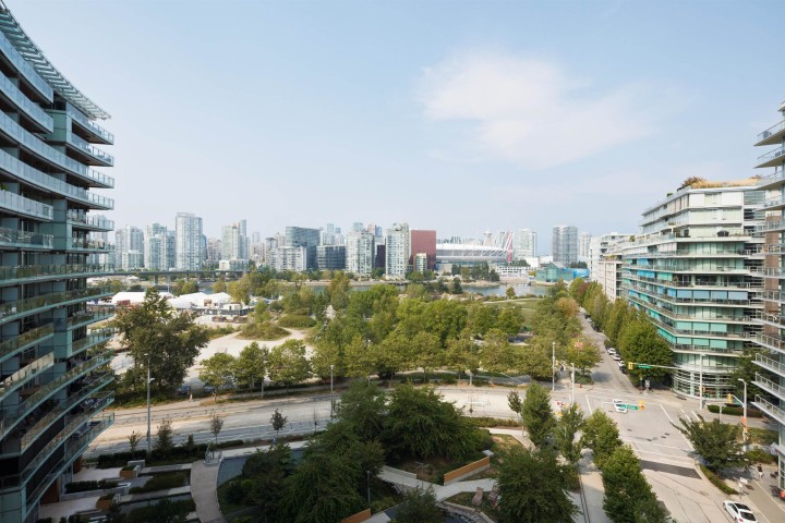 Photo 31 at 1013 - 1768 Cook Street, False Creek, Vancouver West