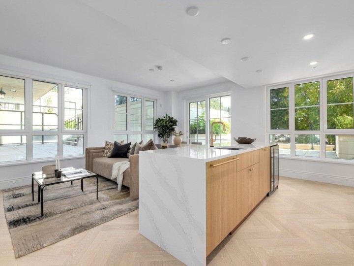 Photo 6 at 203 - 2096 W 47th Avenue, Kerrisdale, Vancouver West