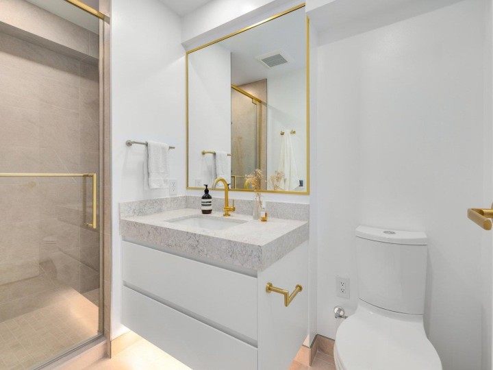 Photo 16 at 203 - 2096 W 47th Avenue, Kerrisdale, Vancouver West