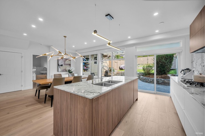 Photo 13 at 2175 Kings Avenue, Dundarave, West Vancouver