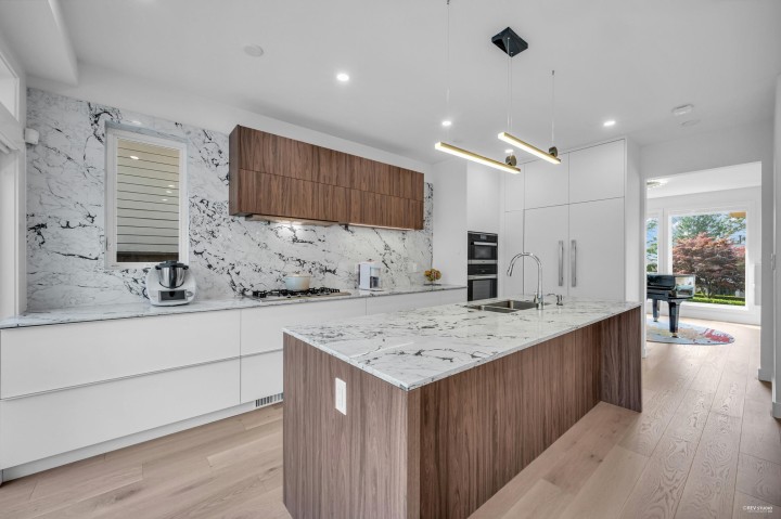 Photo 14 at 2175 Kings Avenue, Dundarave, West Vancouver