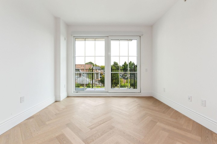 Photo 6 at 302 - 2096 W 47th Avenue, Kerrisdale, Vancouver West