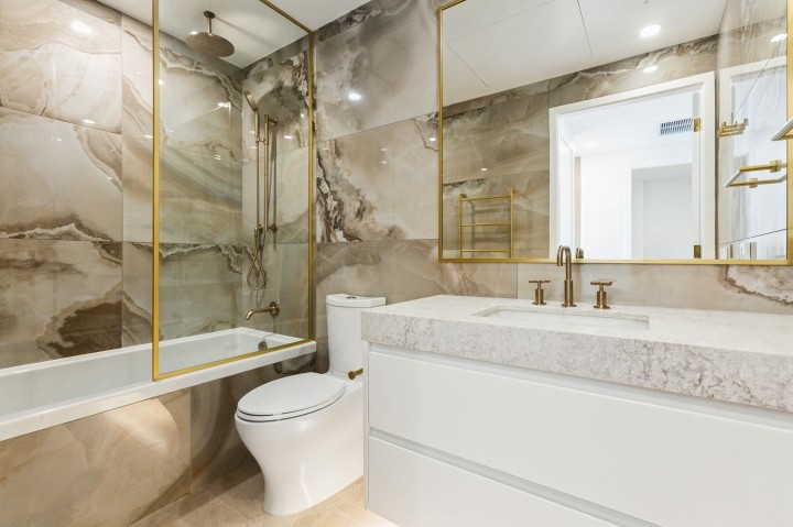 Photo 14 at 302 - 2096 W 47th Avenue, Kerrisdale, Vancouver West