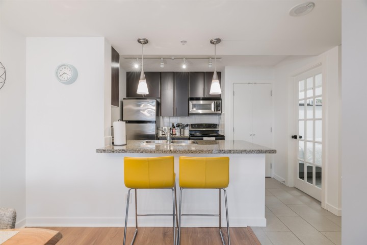 Photo 7 at 517 - 618 Abbott Street, Downtown VW, Vancouver West