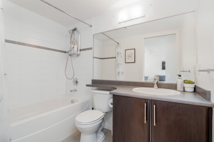 Photo 15 at 517 - 618 Abbott Street, Downtown VW, Vancouver West