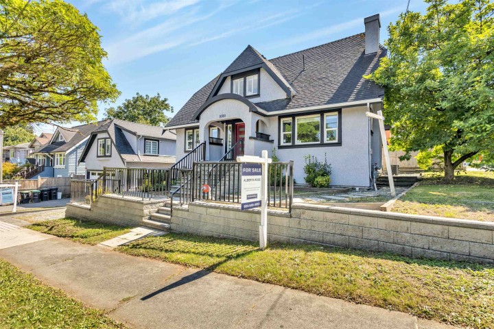 Photo 16 at 1008 E 24th Avenue, Fraser VE, Vancouver East