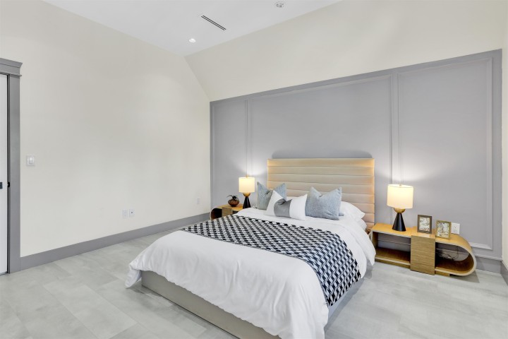 Photo 12 at 1008 E 24th Avenue, Fraser VE, Vancouver East