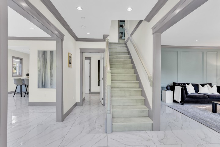 Photo 3 at 1008 E 24th Avenue, Fraser VE, Vancouver East