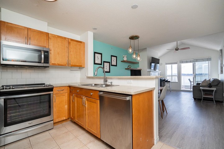 Photo 8 at 409 - 365 E 1st Street, Lower Lonsdale, North Vancouver