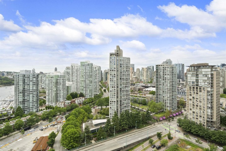 Photo 17 at 2304 - 89 Nelson Street, Yaletown, Vancouver West