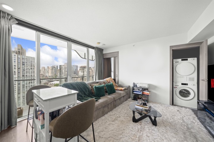 Photo 8 at 2304 - 89 Nelson Street, Yaletown, Vancouver West