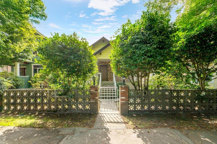 Photo 3 at 1794 E 6th Avenue, Grandview Woodland, Vancouver East