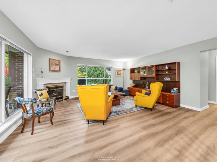 Photo 2 at 302 - 3670 Banff Court, Northlands, North Vancouver