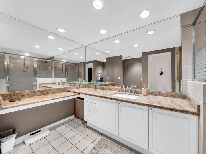 Photo 17 at 302 - 3670 Banff Court, Northlands, North Vancouver