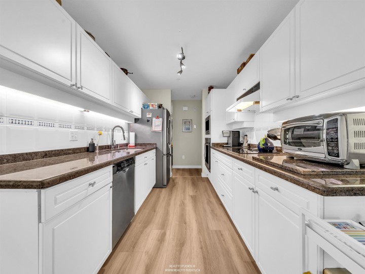 Photo 12 at 302 - 3670 Banff Court, Northlands, North Vancouver