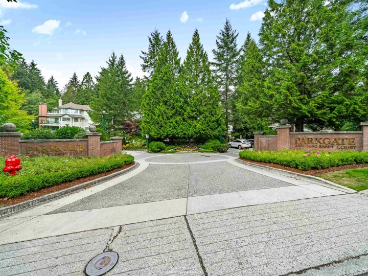 Photo 36 at 302 - 3670 Banff Court, Northlands, North Vancouver