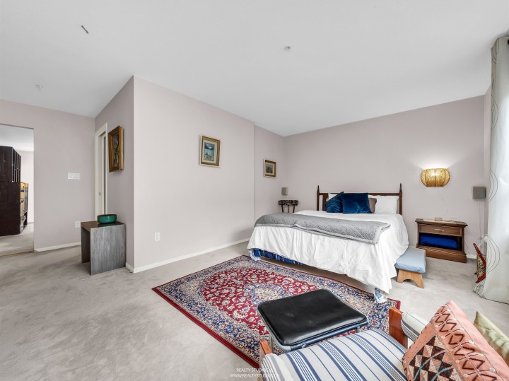 Photo 14 at 302 - 3670 Banff Court, Northlands, North Vancouver