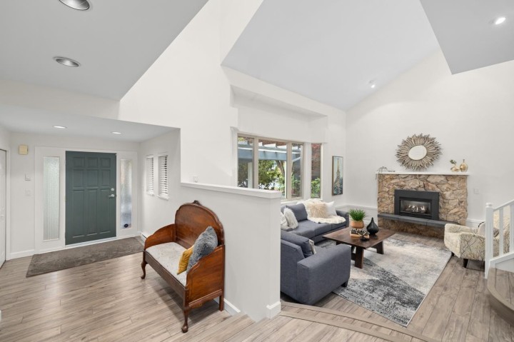 Photo 5 at 3690 Rutherford Crescent, Princess Park, North Vancouver