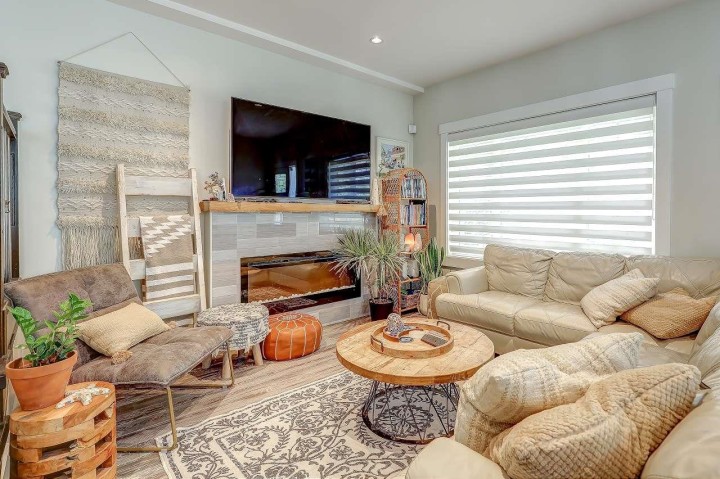 Photo 6 at 5606 Rhodes Street, Collingwood VE, Vancouver East