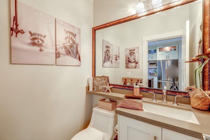 Photo 15 at 5606 Rhodes Street, Collingwood VE, Vancouver East