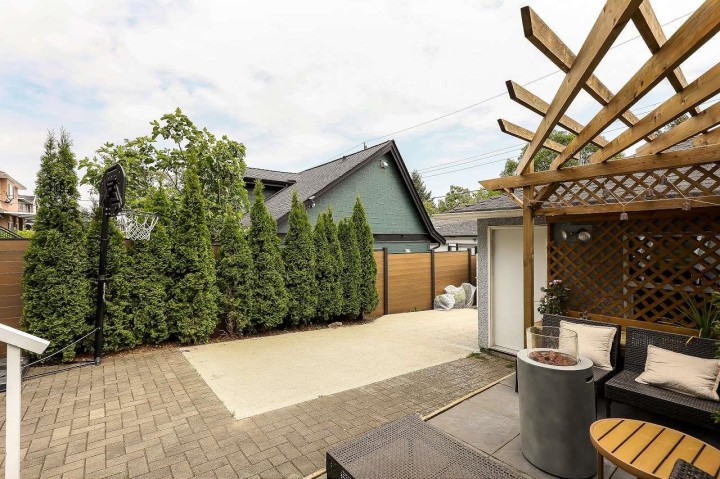 Photo 39 at 5606 Rhodes Street, Collingwood VE, Vancouver East